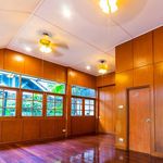 Rent 1 bedroom house of 800 m² in Khlong Toei