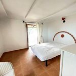 Appartement de 49 m² avec 3 chambre(s) en location à Cervione