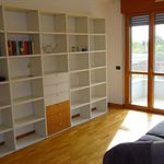 Affitto 2 camera appartamento per studenti di 85 m² in Milano