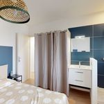 Rent 4 bedroom apartment of 66 m² in Marseille