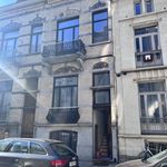 Rent 2 bedroom apartment of 115 m² in Ixelles