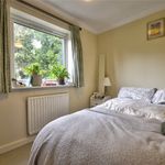 Rent 2 bedroom flat in Godalming