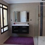 Rent 4 bedroom house of 295 m² in Marbella