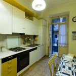 Rent a room of 100 m² in Torino