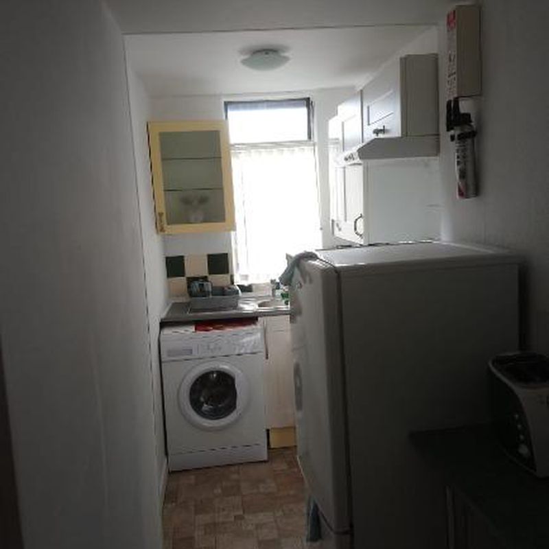 1 Bedroom Flat to Rent at Dundee, Dundee-City, Maryfield, Stobswell, England Hilltown