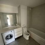 Rent 1 bedroom apartment of 44 m² in Saint-Sauveur