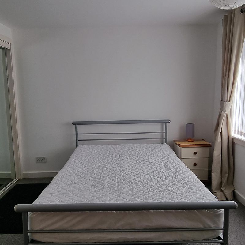 2 Bedroom Flat to Rent at Aberdeen-City, Airyhall, Broomhill, Dee, Garth, Garthdee, Hill, Mannofield, England