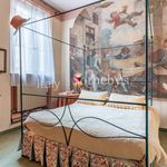 Affitto 5 camera appartamento di 160 m² in Lucca