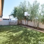Rent 4 bedroom house of 187 m² in Perth