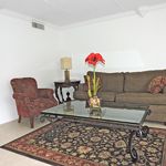 Rent 2 bedroom apartment of 912 m² in Palm Springs