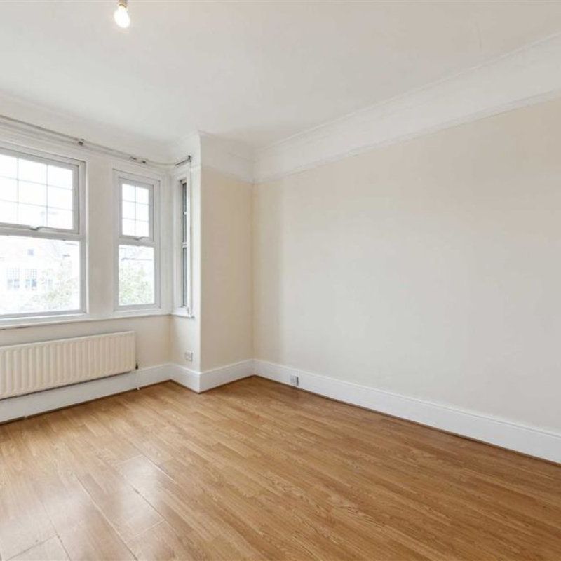 apartment for rent in Eastcombe Avenue Charlton, SE7 Westcombe Park