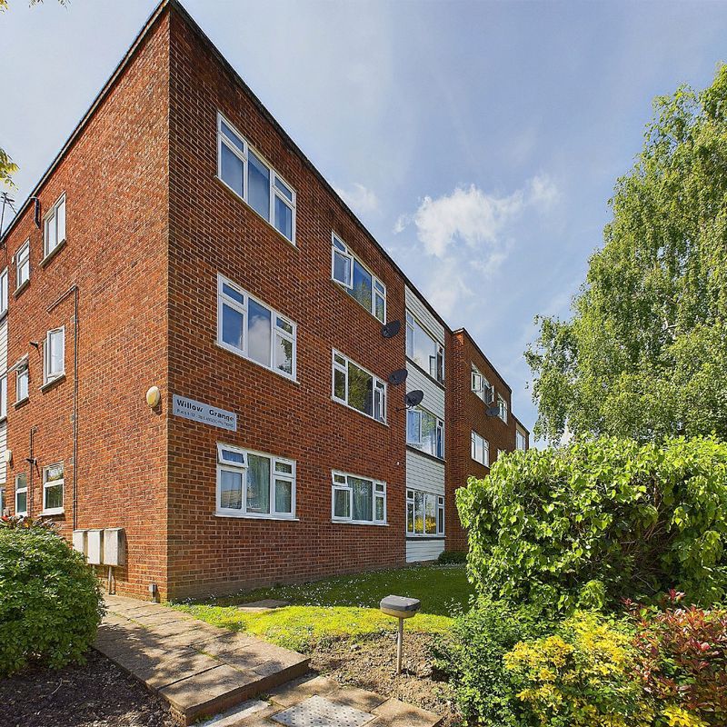 ONE BEDROOM FIRST FLOOR FLAT TO RENT IN LANSDOWN ROAD, SIDCUP Lamorbey