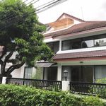 Rent 5 bedroom house of 350 m² in Bangkok