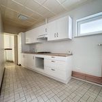 Rent 1 bedroom house of 119 m² in Charleroi