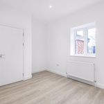 Rent 3 bedroom flat in Enfield