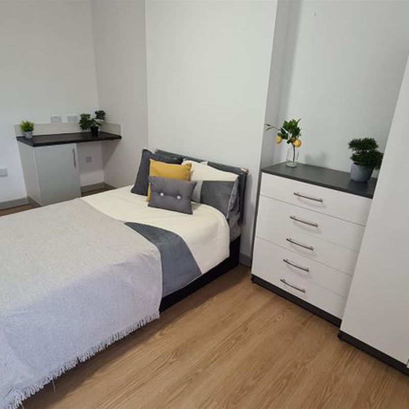 Room to rent in Himley Road, Dudley DY1