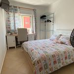 Rent a room of 90 m² in Montijo
