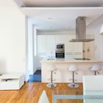Rent 2 bedroom apartment of 69 m² in Barcelona