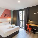 Rent a room of 72 m² in Barcelona