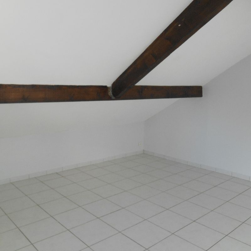A louer appartement 2 pièces 33 m² Bourg-en-Bresse
