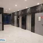 Rent 2 bedroom house of 58 m² in Milano