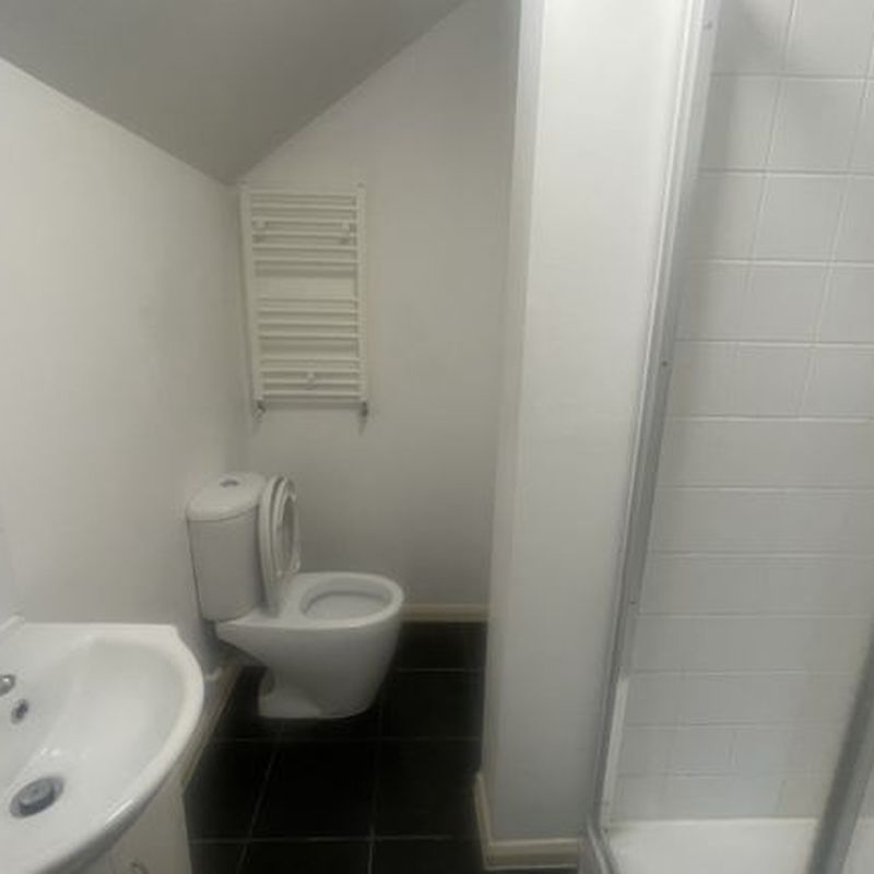Room to rent in Altofts Road, Normanton WF6