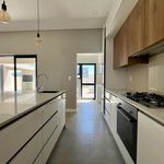 Rent 4 bedroom house of 251 m² in Cape Town