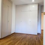 Miete 7 Schlafzimmer wohnung von 220 m² in Genève