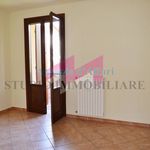 Rent 2 bedroom apartment of 85 m² in Castelmassa