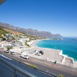 Rent 2 bedroom apartment of 140 m² in Cape Town