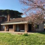 Rent 5 bedroom house of 420 m² in Roma