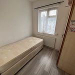 Rent 2 bedroom flat in Southall