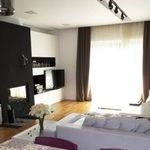Rent 2 bedroom apartment of 170 m² in Chalandri
