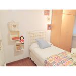 Rent 4 bedroom apartment in Pontevedra