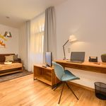 Rent 1 bedroom apartment of 43 m² in Prague