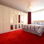 Rent 4 bedroom flat in Uxbridge