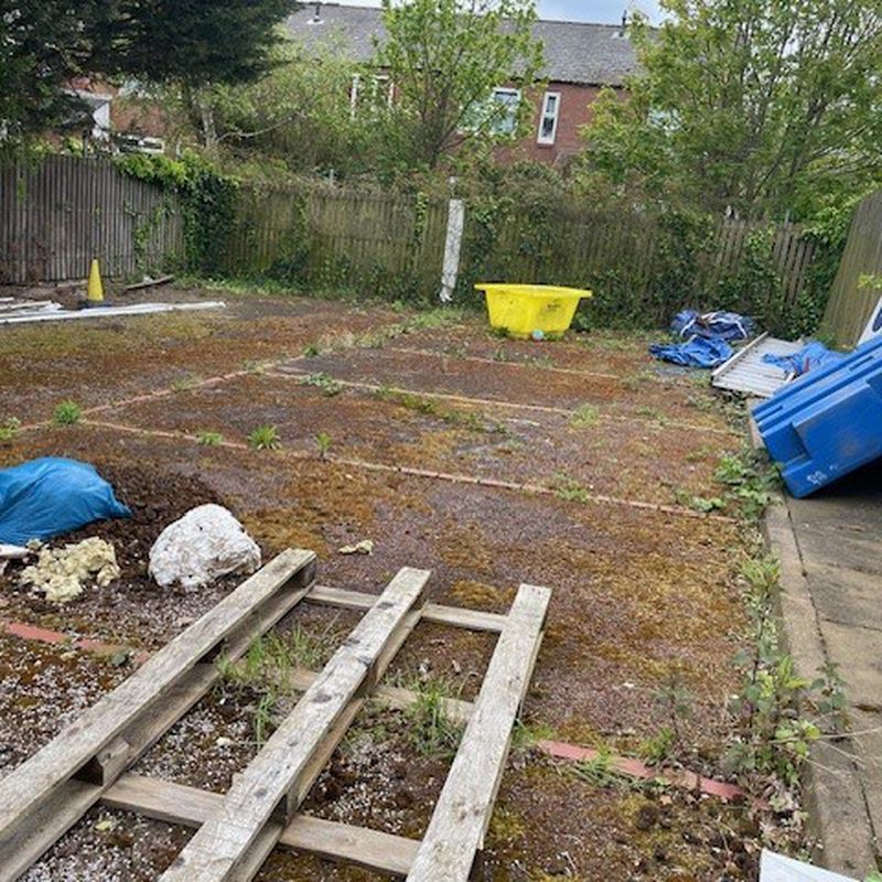 Small Secure Yard To Let