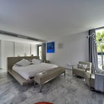 Rent 5 bedroom house of 320 m² in Calvià