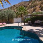Rent 3 bedroom house of 4000 m² in Almería