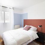 Rent a room of 69 m² in Saint-Denis
