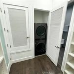 Rent 1 bedroom apartment of 84 m² in Long Beach