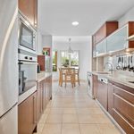 Rent 3 bedroom apartment of 235 m² in Marbella