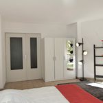 Rent a room of 102 m² in Marseille