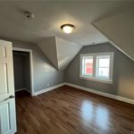 Rent 3 bedroom apartment of 1200 m² in Bridgeport