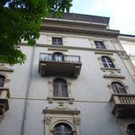 Affitto 2 camera appartamento di 52 m² in Milano