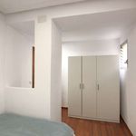 Rent a room of 134 m² in Madrid