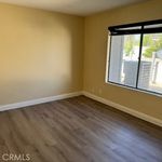 Rent 2 bedroom apartment of 111 m² in Anaheim