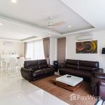 Rent 5 bedroom house of 417 m² in Phuket