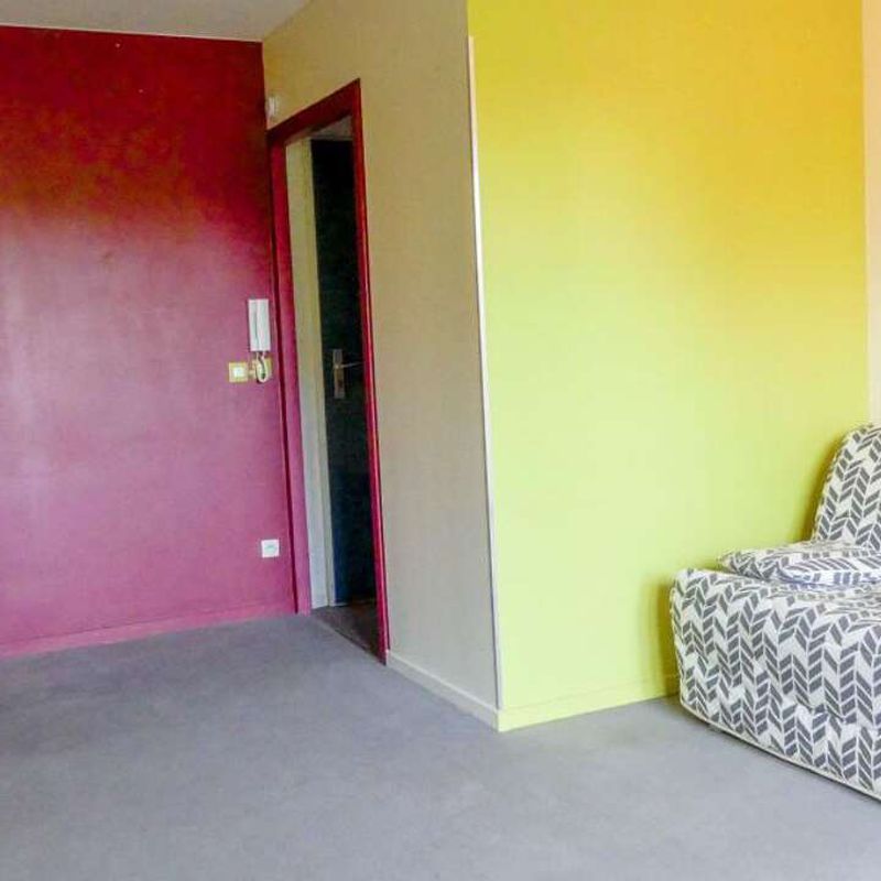 Location appartement 1 pièce 28 m² Verneuil-sur-Seine (78480)