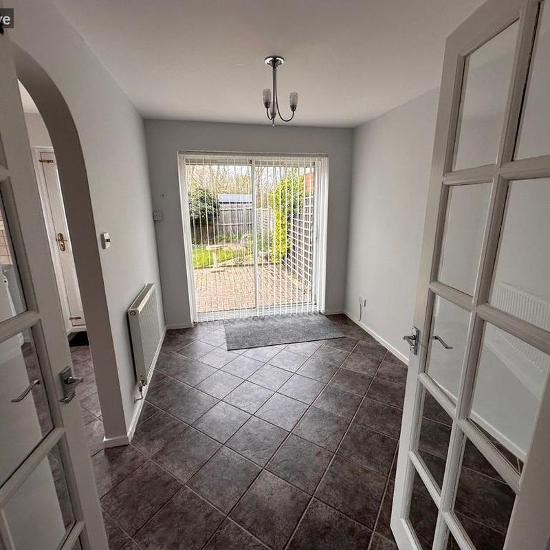 3 bedroom semi-detached house to rent Yaxley